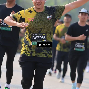 Runner Photo 7004144