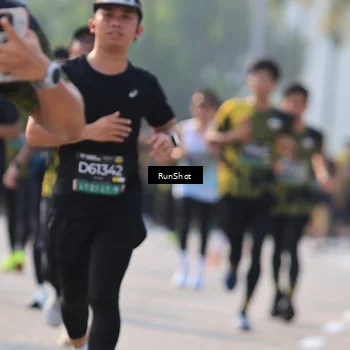 Runner Photo 7004154