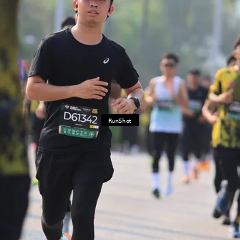 Runner Photo 7004160