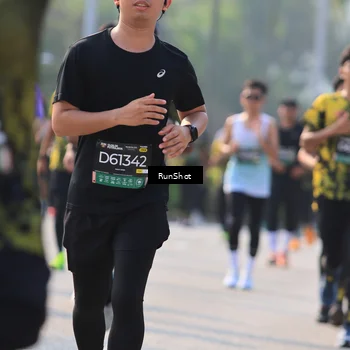 Runner Photo 7004161