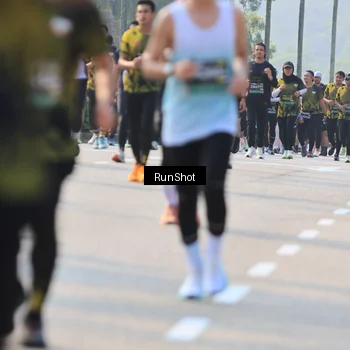 Runner Photo 7004201