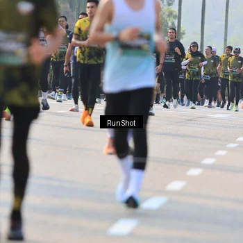 Runner Photo 7004202