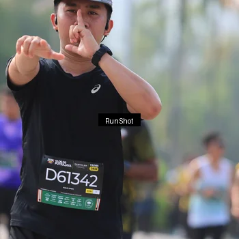 Runner Photo 7004206