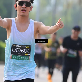 Runner Photo 7004219