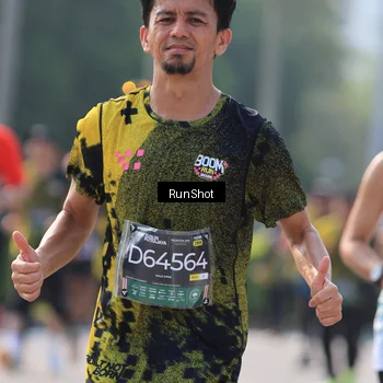 Runner Photo 7004221