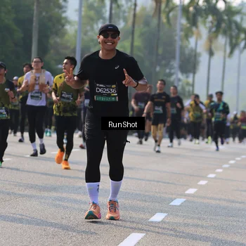 Runner Photo 7004225