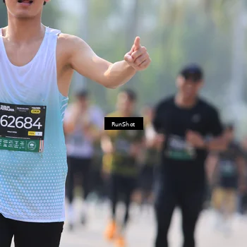 Runner Photo 7004230