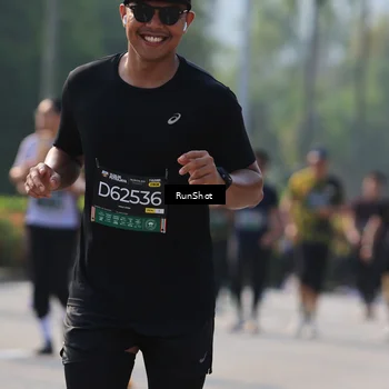 Runner Photo 7004245