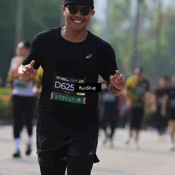 Runner Photo 7004250