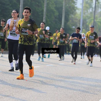 Runner Photo 7004253