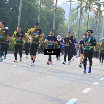 Runner Photo 7004278