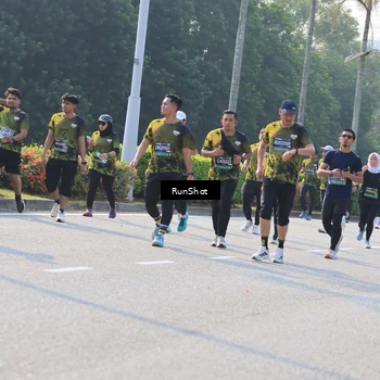 Runner Photo 7004279