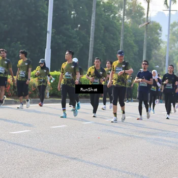 Runner Photo 7004281