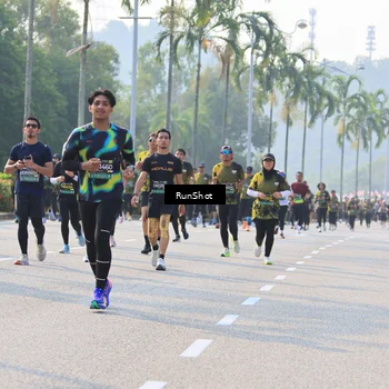 Runner Photo 7004289