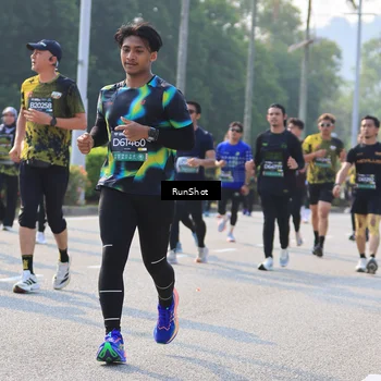 Runner Photo 7004292
