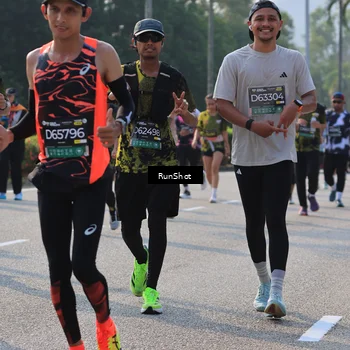 Runner Photo 7004299