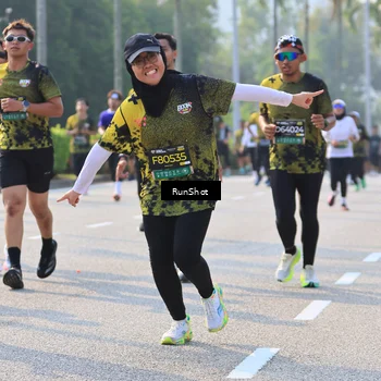 Runner Photo 7004312