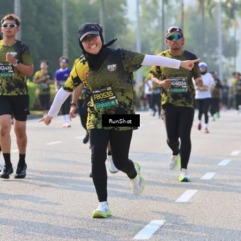 Runner Photo 7004313