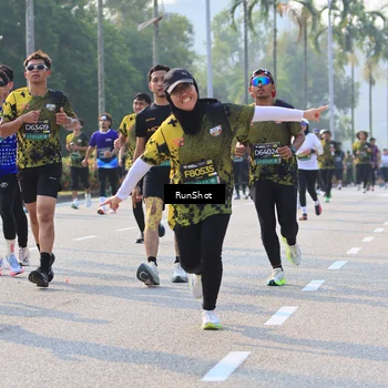 Runner Photo 7004314
