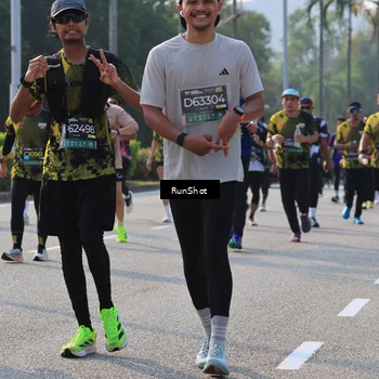 Runner Photo 7004324