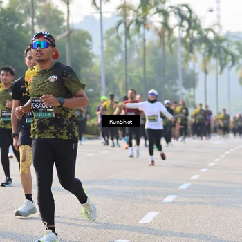 Runner Photo 7004330