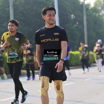 Runner Photo 7004343