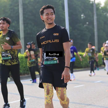Runner Photo 7004346