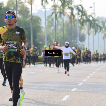 Runner Photo 7004351