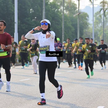 Runner Photo 7004364