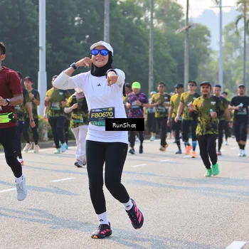 Runner Photo 7004368