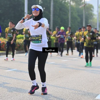 Runner Photo 7004369