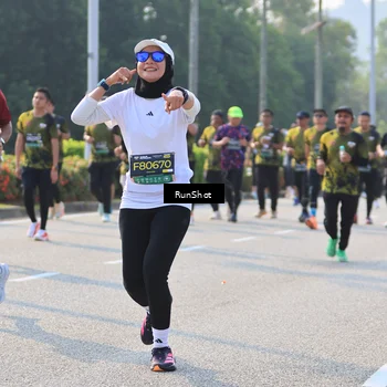 Runner Photo 7004371