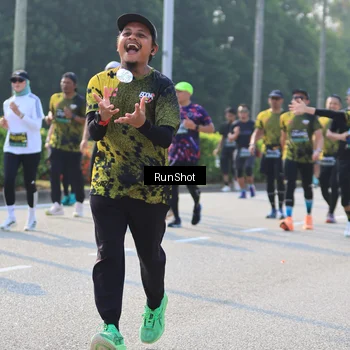 Runner Photo 7004382