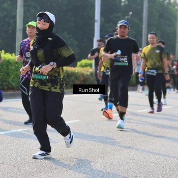Runner Photo 7004398