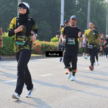 Runner Photo 7004405