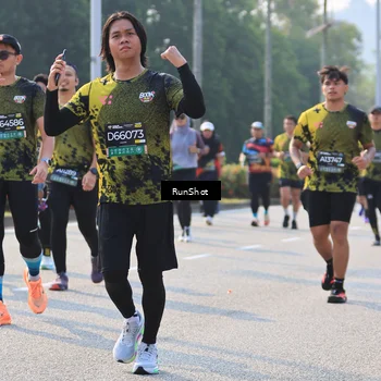 Runner Photo 7004415