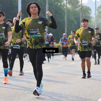 Runner Photo 7004418