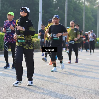 Runner Photo 7004419