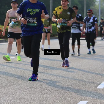 Runner Photo 7004420