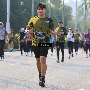 Runner Photo 7004427