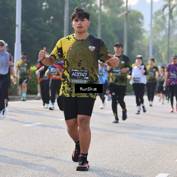 Runner Photo 7004429