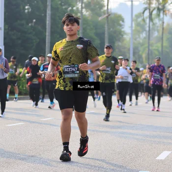 Runner Photo 7004431