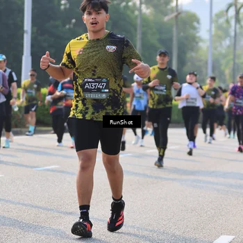 Runner Photo 7004433