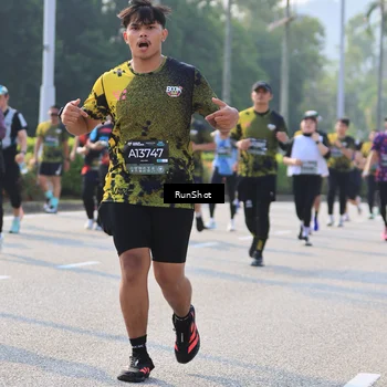 Runner Photo 7004435