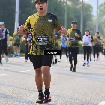 Runner Photo 7004436