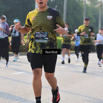 Runner Photo 7004444
