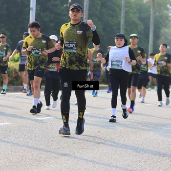 Runner Photo 7004451