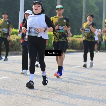 Runner Photo 7004457