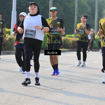Runner Photo 7004463