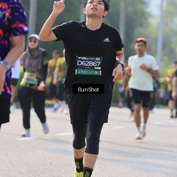 Runner Photo 7004512